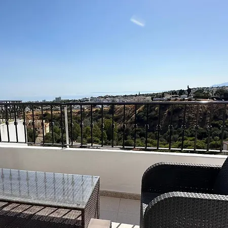 Luminoso Atico Duplex Con Vistas Al Mar Appartement Málaga